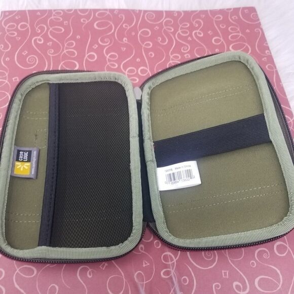 Case Logic Phone Case. BURGANDY AND TAN. - Picture 5 of 8